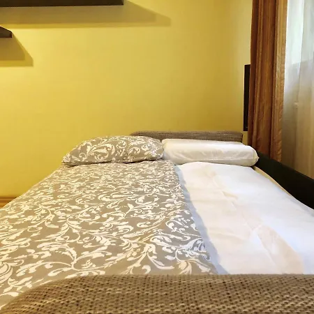 Cozy And Clean Apartment, Near National Arena-3